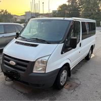 Ford Transit Tourneo 9 posti