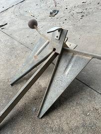 Ancora nautica professionale con stabilizzatori