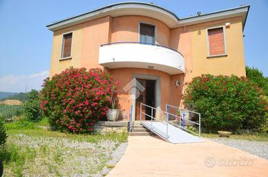 VILLA SINGOLA A GRUMELLO DEL MONTE