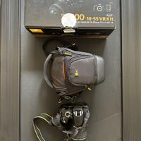 Nikon D3200 + obiettivo 18-55 VR
