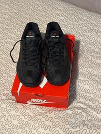 Nike shox r4 nere