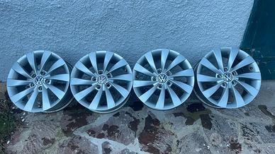 Cerchi in Lega 205 R16