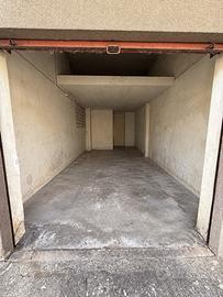Garage box auto - Via Manzoni, Valverde