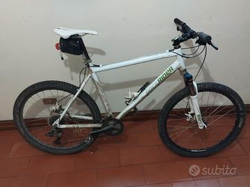 Bici Mountain bike