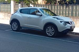 Nissan Juke 1.5 DCi Marzo 2016 con retrocamera