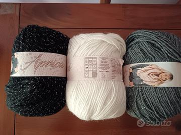 gomitoli matasse Aprica