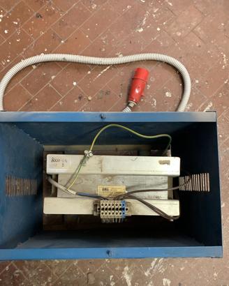 Trasformatore trifase 380/220 8000VA