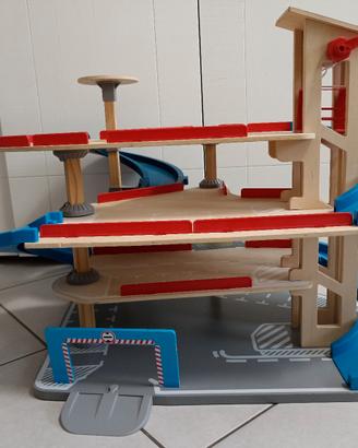 Garage in compensato per macchinine con ascensore 