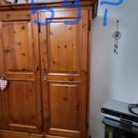 Camera in legno massello