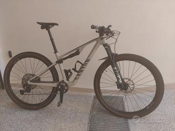 Canyon Lux Trail CF 6