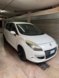 Scenic Xmod 1.5 dci 110cv anno 2010