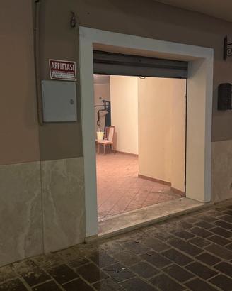 Locale commerciale/ufficio