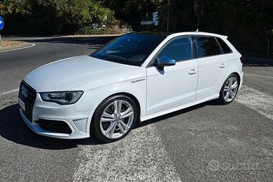 Audi S3 Sportback 2.0 tfsi quattro