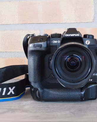 Olympus OM-D E-M1X