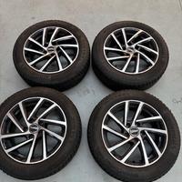 4 Cerchi Lega e Gomme Invernali 16 Pollici VW GOLF