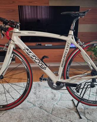 Bici corsa full carbon - progetto esclusivo