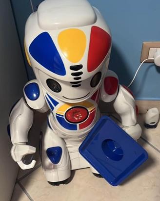Emilio robot