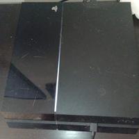 Ps4 originale, 2 joypad e 6 giochi