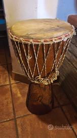 Tamburo Djembe africano fatto a mano