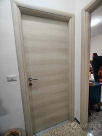 2 PORTE COLORE BEIGE SABBIA MISURA 80L X 2,10H.