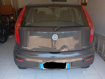 Fiat Punto 1.3 multijet incidentata