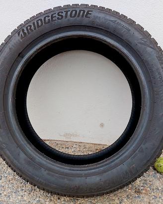 Treno pneumatici invernali BRIDGESTONE 205/55 R17