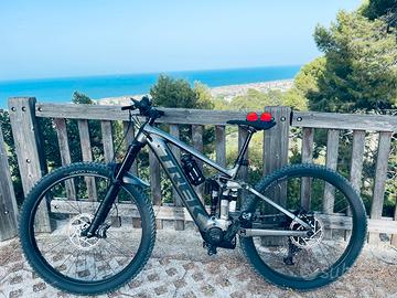 Trek e-MTB Rail 5 625W Gen3 color mercury taglia L