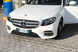 Mercedes Benz  E 220d 