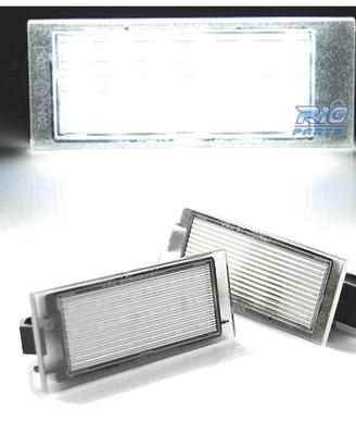 LUCI TARGA A LED RENAULT CLIO MEGANE LAGUNA TWINGO
