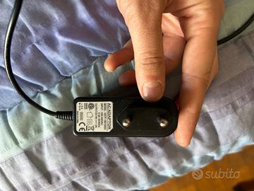 Alimentatore 18V 1.0A più prolunga 8spot