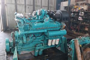 MOTORE CUMMINS 12 CILINDRI