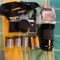 Macchina Fotografica Pentax K 1000 con obiettivo