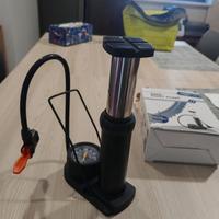 Pompa a piedi  Foot pump per bici nuova, manometro