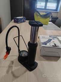 Pompa a piedi  Foot pump per bici nuova, manometro