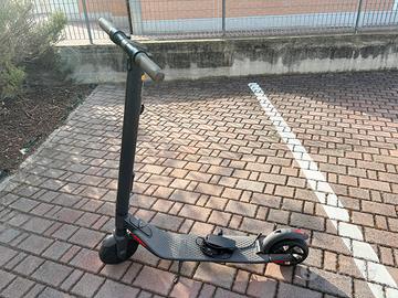 Monopattino ES2 NINEBOT