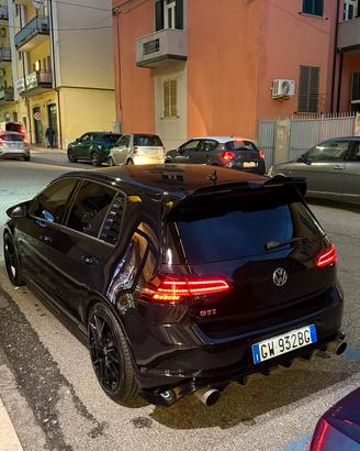 VOLKSWAGEN GOLF 7.5 GTI 2.0 TSI 245 CV DSG – 2018