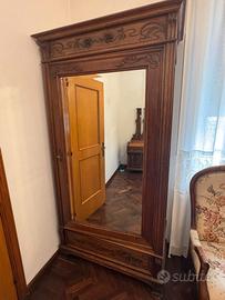 Armadio Antico- stile Liberty