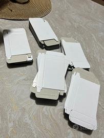 Scatoline per figurine