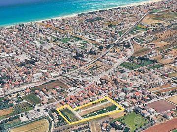 Terreno di 10200 m² a Alba Adriatica