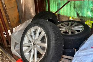 Set Gomme e cerchi polo