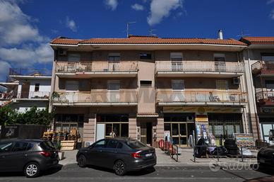 App con terrazza panoramica e garage a Mascali