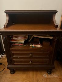 Comodino in legno di noce vintage