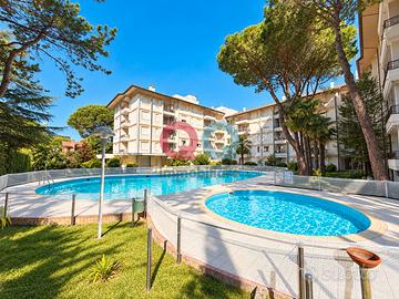 Bicamere ristrutturato con Giardino e Piscina