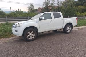 Isuzu D-MAX PICK-UP