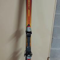 sci rossignol con attacchi rossignol