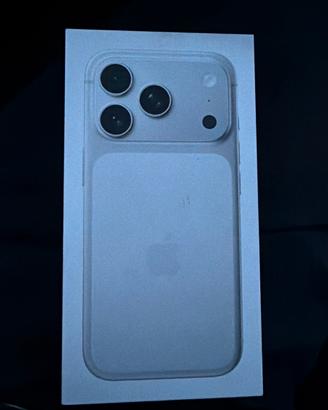 Iphone 17 pro 256gb silver  NUOVO SIGILLATO