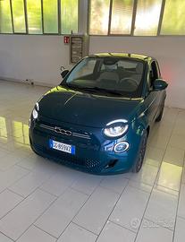 Fiat 500e la prima full optional