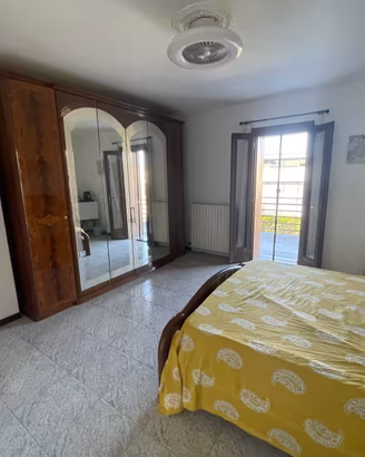 Stanze per studenti in villa vicino al centro