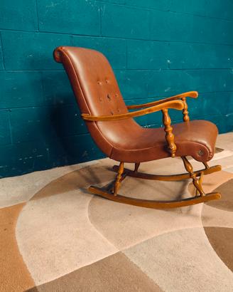 Poltrona Dondolo Chester Chesterfield in cuoio uk