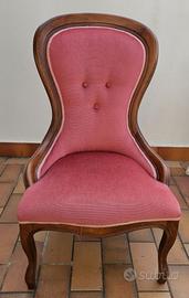 Poltrona in velluto rosa da camera